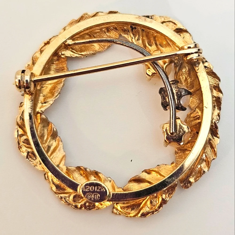 12k 1/20 Gold filled vintage wreath brooch binder brothers stamped